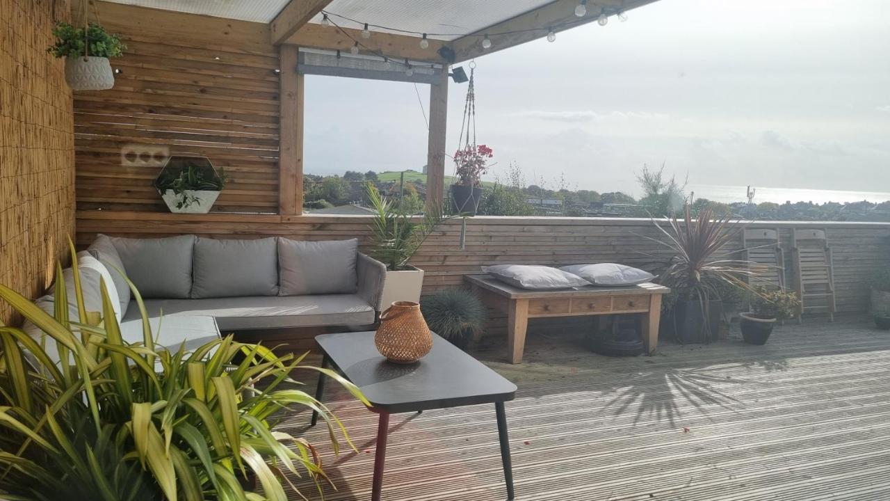 Bijou Annexe, Sea View, Private Entrance & Parking - Folkestone Hotel Exterior foto